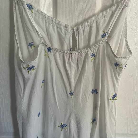Vintage Y2K Victoria's Secret White Embroidered Floral Midi Maxi Dress size M - Picture 8 of 11